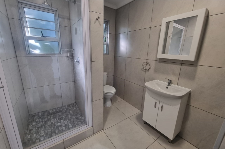 To Let 2 Bedroom Property for Rent in Cambridge Eastern Cape